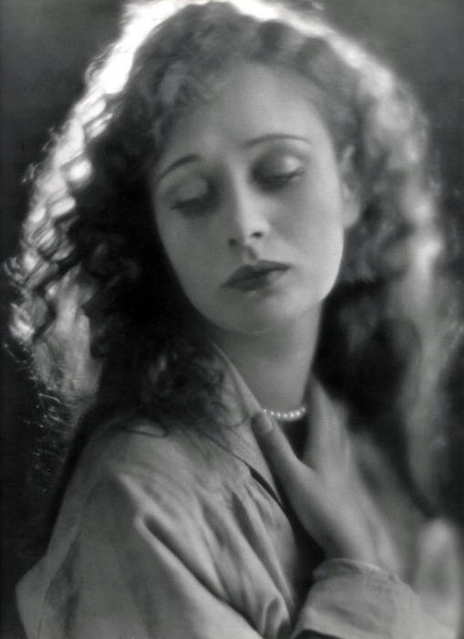 Dolores Costello, silent film actress and Drew Barrymore’s grandmother.png (1 MB)